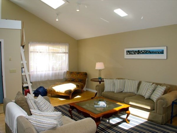 175 Meetinghouse Way Edgartown, MA 02539 - Photo 4 of 21 a living room with furniture and a window