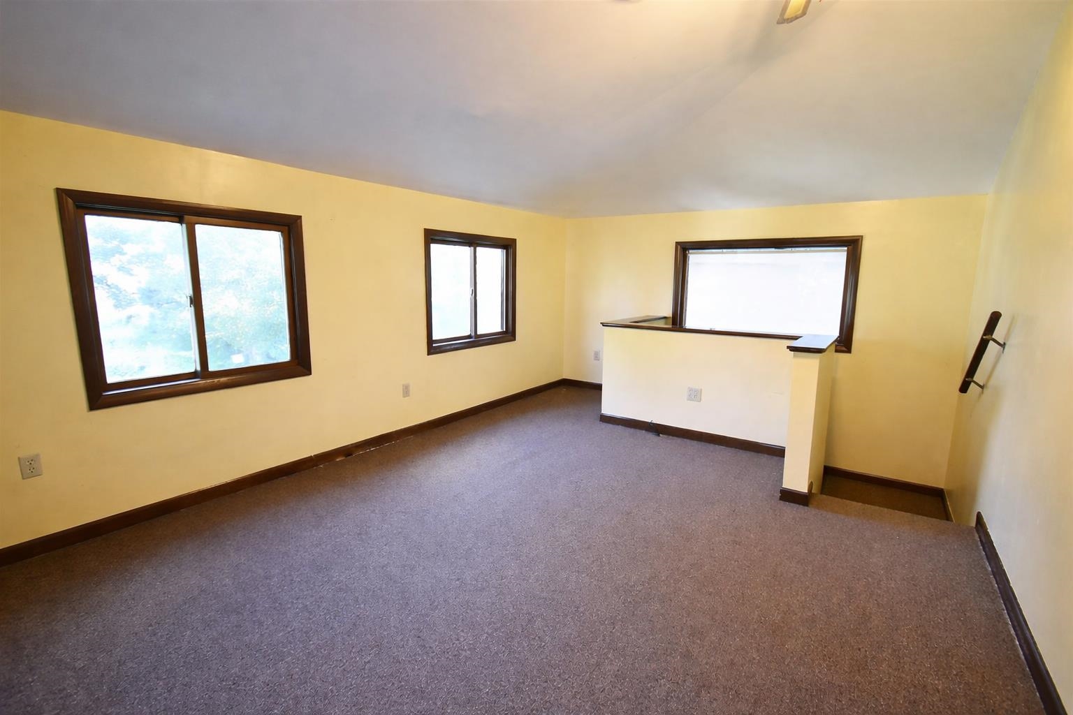 138 Maple Street Rutland, VT 05701 - Photo 7 of 16