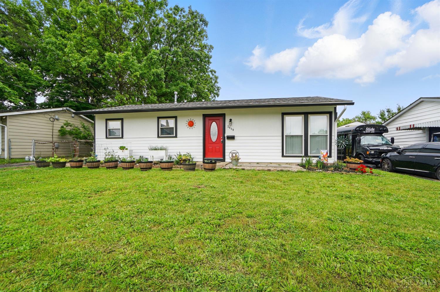 2638 Adams Road Cincinnati, OH 45231 - Photo 2 of 38 Gallery Image 2