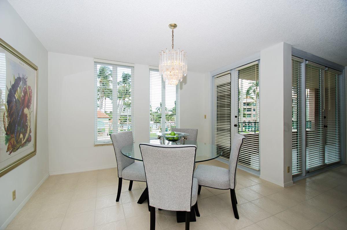 100 Southeast 5th Avenue, Unit 315 Boca Raton, FL 33432 - Photo 7 of 12 diningroom_1200.jpg