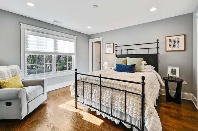 $1,999,000 | 5136 Grand Avenue, Western Springs, IL 60558