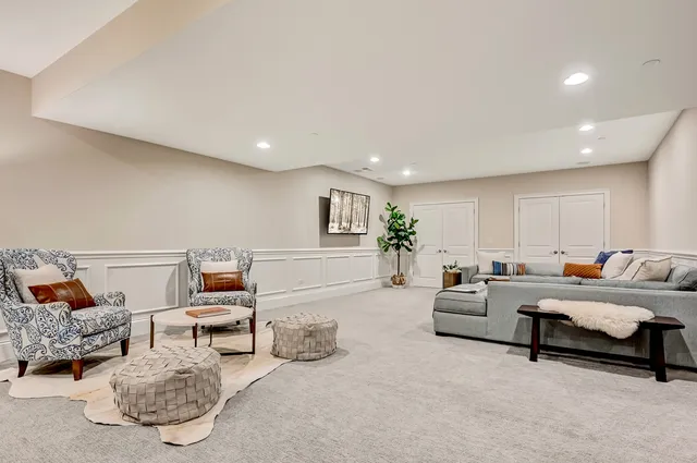 $1,999,000 | 5136 Grand Avenue, Western Springs, IL 60558