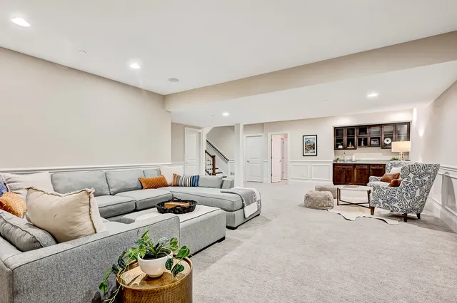 $1,999,000 | 5136 Grand Avenue, Western Springs, IL 60558