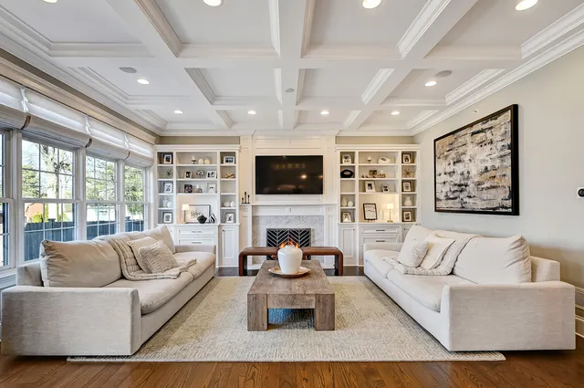 $1,999,000 | 5136 Grand Avenue, Western Springs, IL 60558