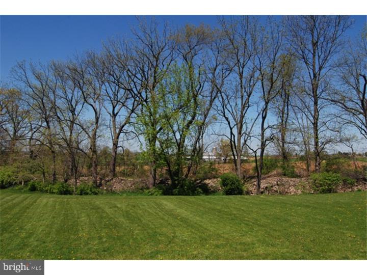 263 North View Road Fleetwood, PA 19522 - Photo 9 of 11 Gallery Image 9
