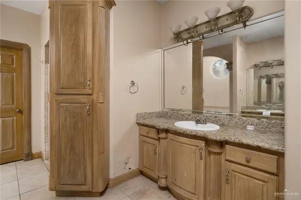 $555,750 | 2804 Santa Teresa, Mission, TX 78572