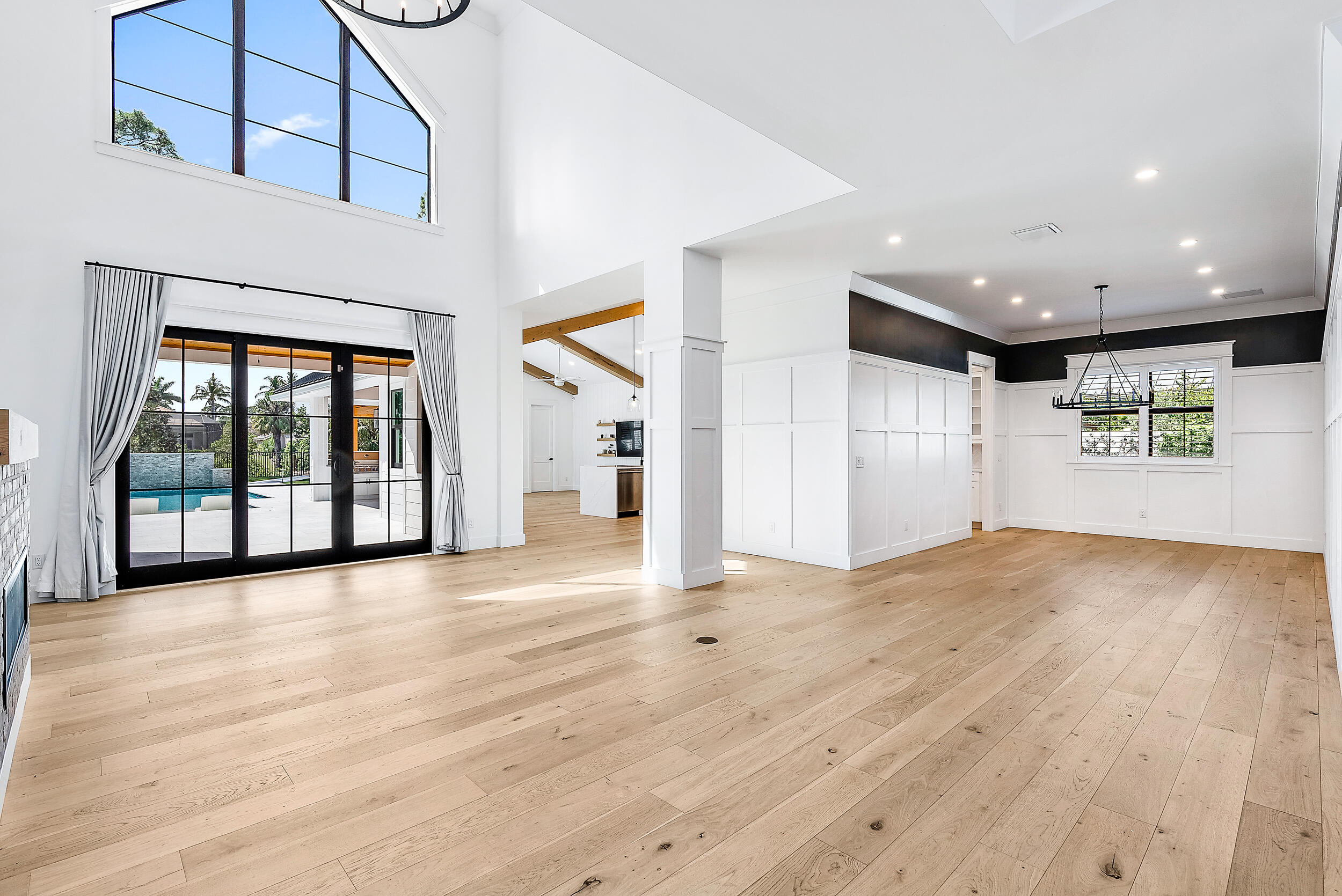 18764 Southeast Jupiter River Drive Jupiter, FL 33458 - Photo 19 of 67 Great Room-Dining