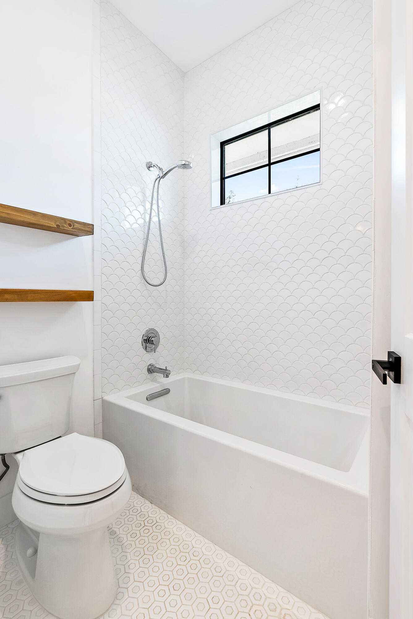 18764 Southeast Jupiter River Drive Jupiter, FL 33458 - Photo 53 of 67 Upstairs Jack and Jill Bathroom