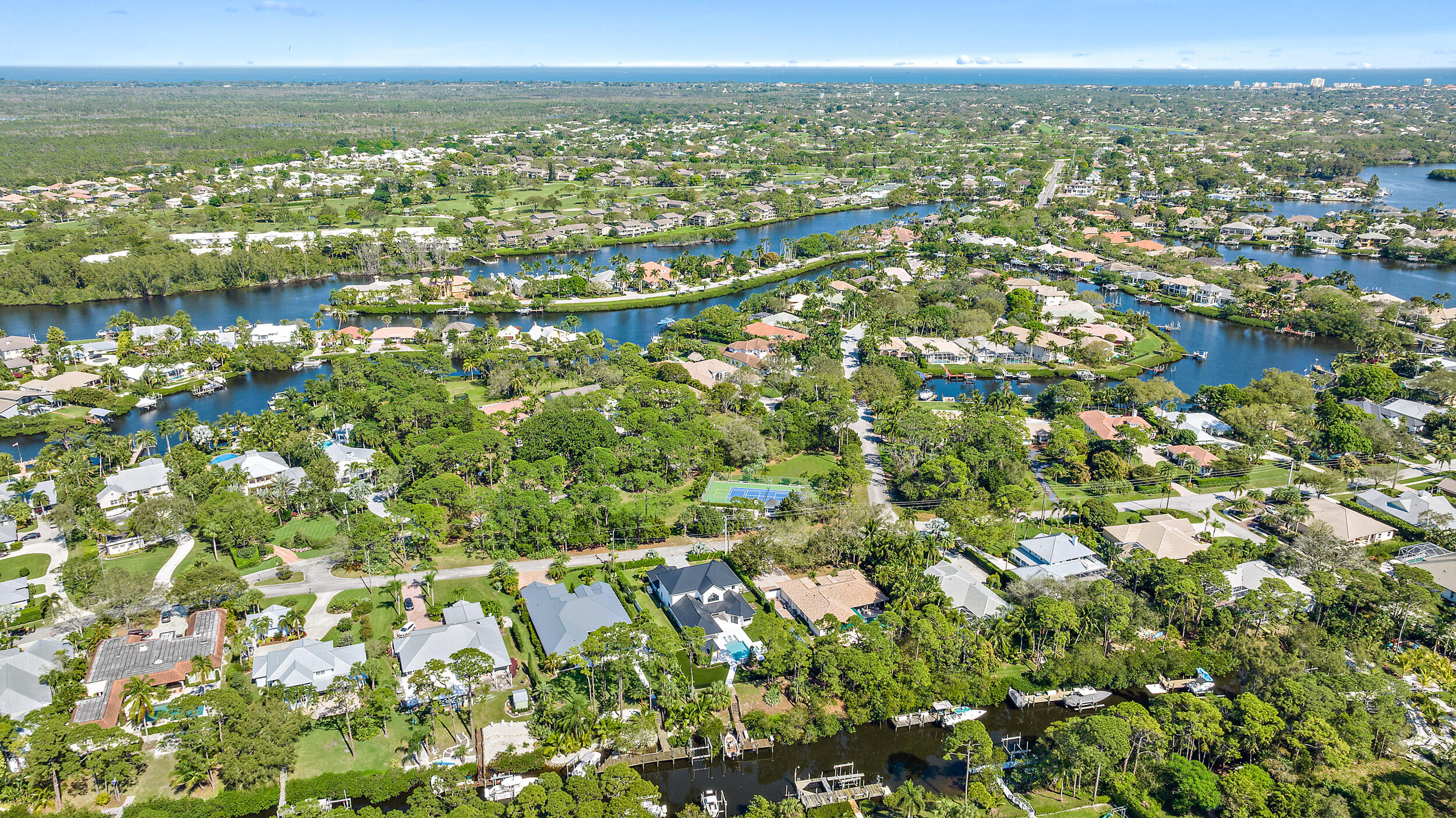 18764 Southeast Jupiter River Drive Jupiter, FL 33458 - Photo 66 of 67 a view of city and mountain
