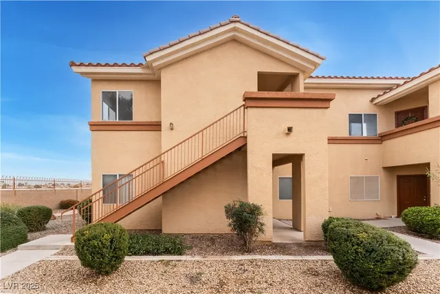 $269,900 | 1050 East Cactus Avenue, Unit 2088, Las Vegas, NV 89183