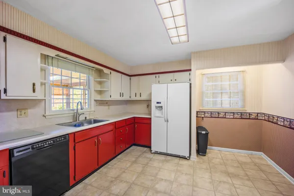 $610,000 | 105 Vernon Lane, Yardley, PA 19067