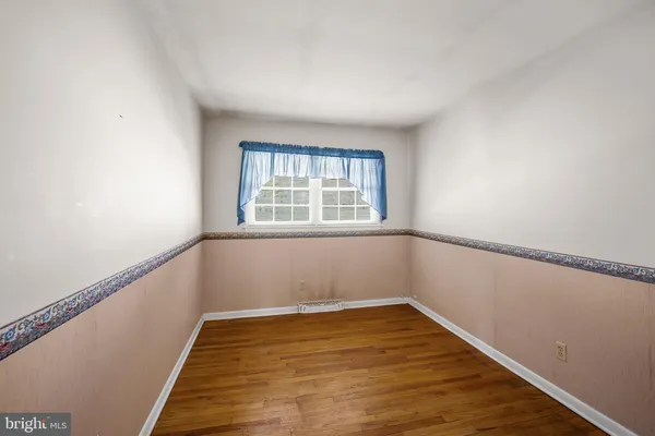 $610,000 | 105 Vernon Lane, Yardley, PA 19067