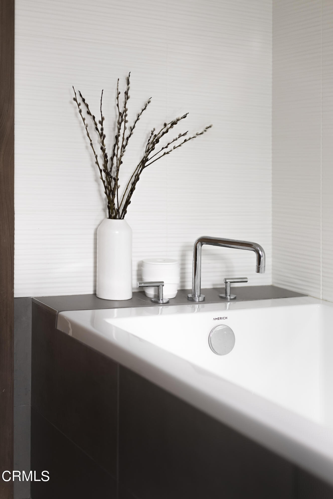 329 Redwood Drive Pasadena, CA 91105 - Photo 19 of 32 a bathroom with a sink and a mirror