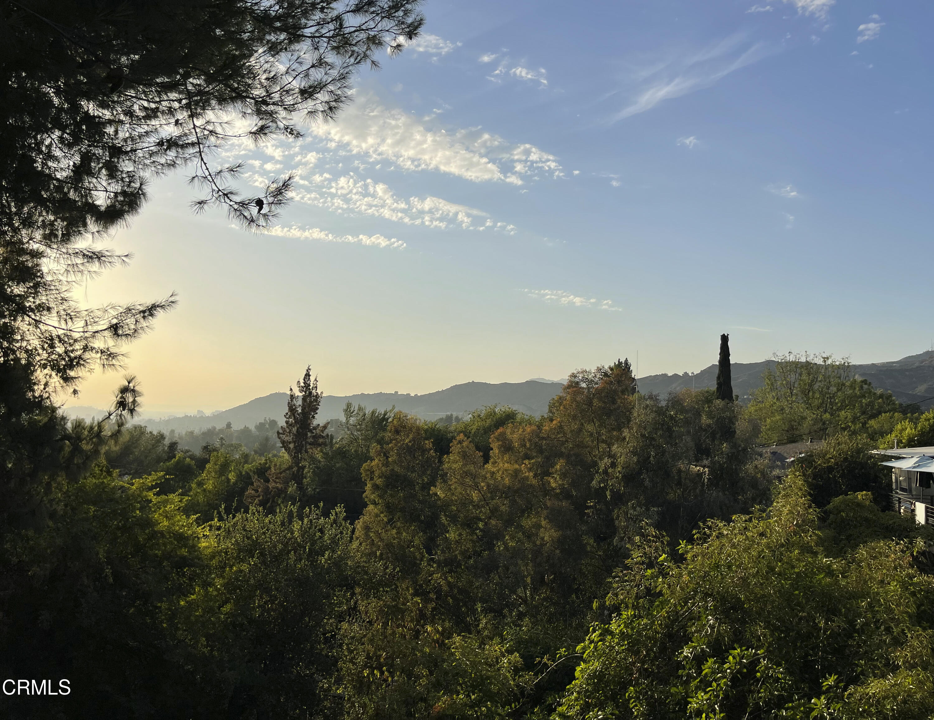 329 Redwood Drive Pasadena, CA 91105 - Photo 29 of 32 a view of a sky