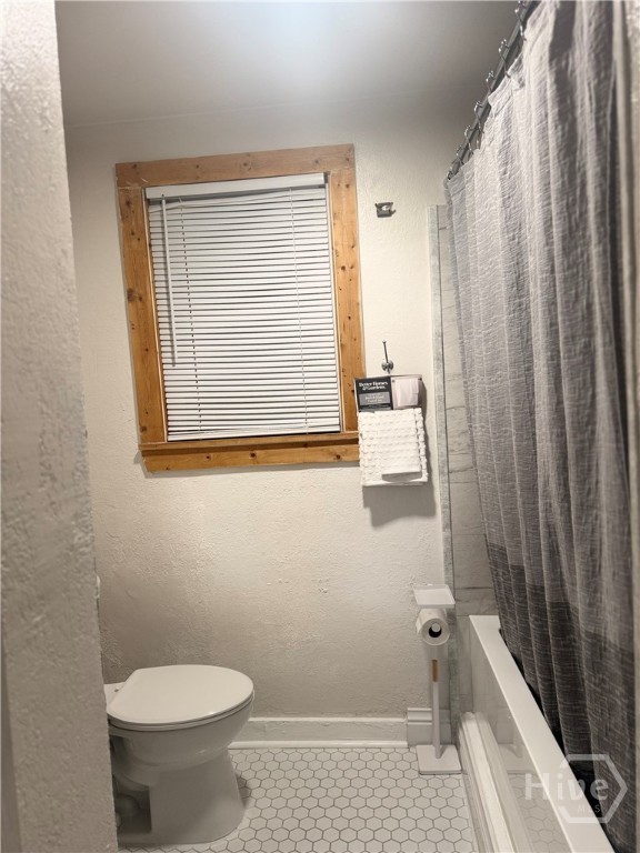 634 Kline Street Savannah, GA 31415 - Photo 13 of 28 Bathroom