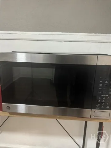 $1,700 | 634 Kline Street, Savannah, GA 31415