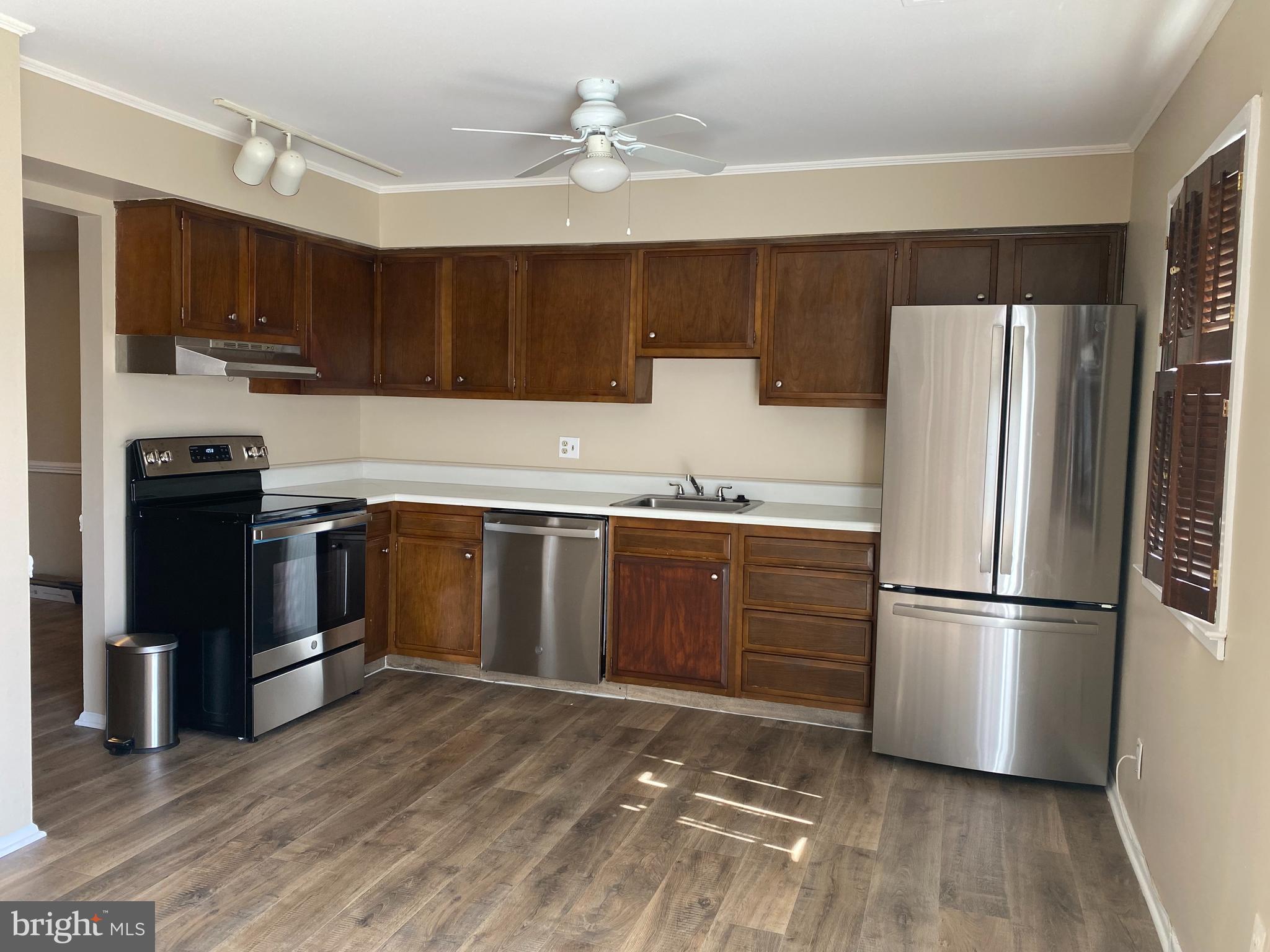 12427 Persimmon Road Upper Marlboro, MD 20772 - Photo 5 of 18 Extra Kitchen View