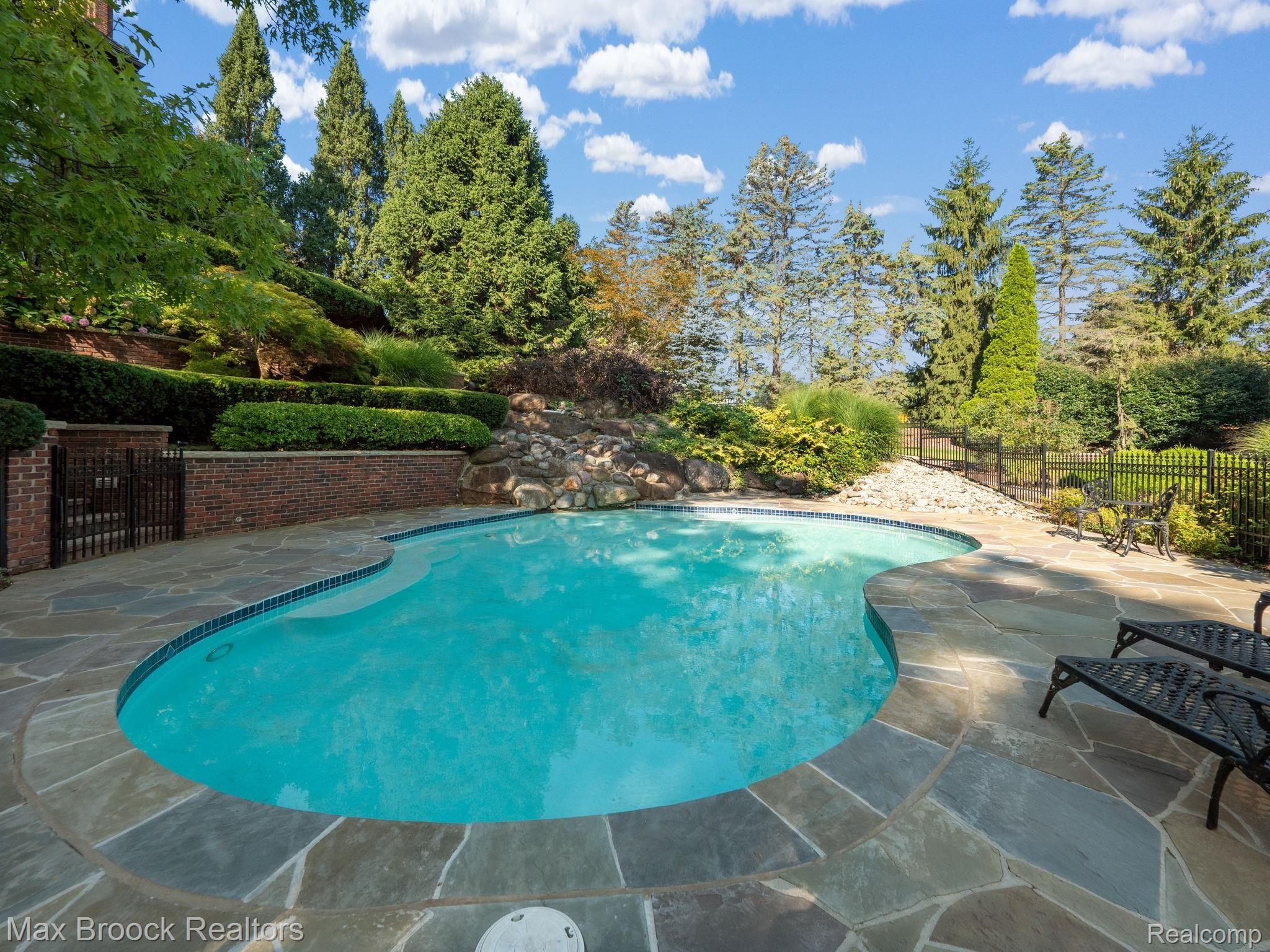 694 Rudgate Road Bloomfield Hills, MI 48304 - Photo 81 of 85 15-web-or-mls-P3888599.jpg