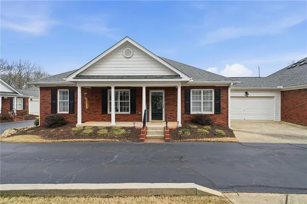 $399,000 | 102 Courtyard Lane, Woodstock, GA 30189