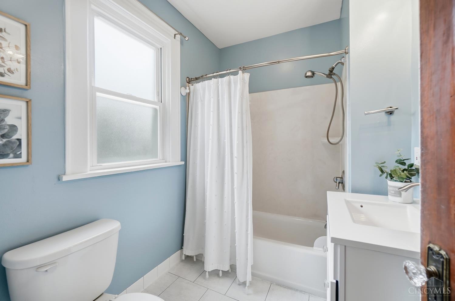 4939 Ralph Avenue Cincinnati, OH 45238 - Photo 18 of 31 Gallery Image 18