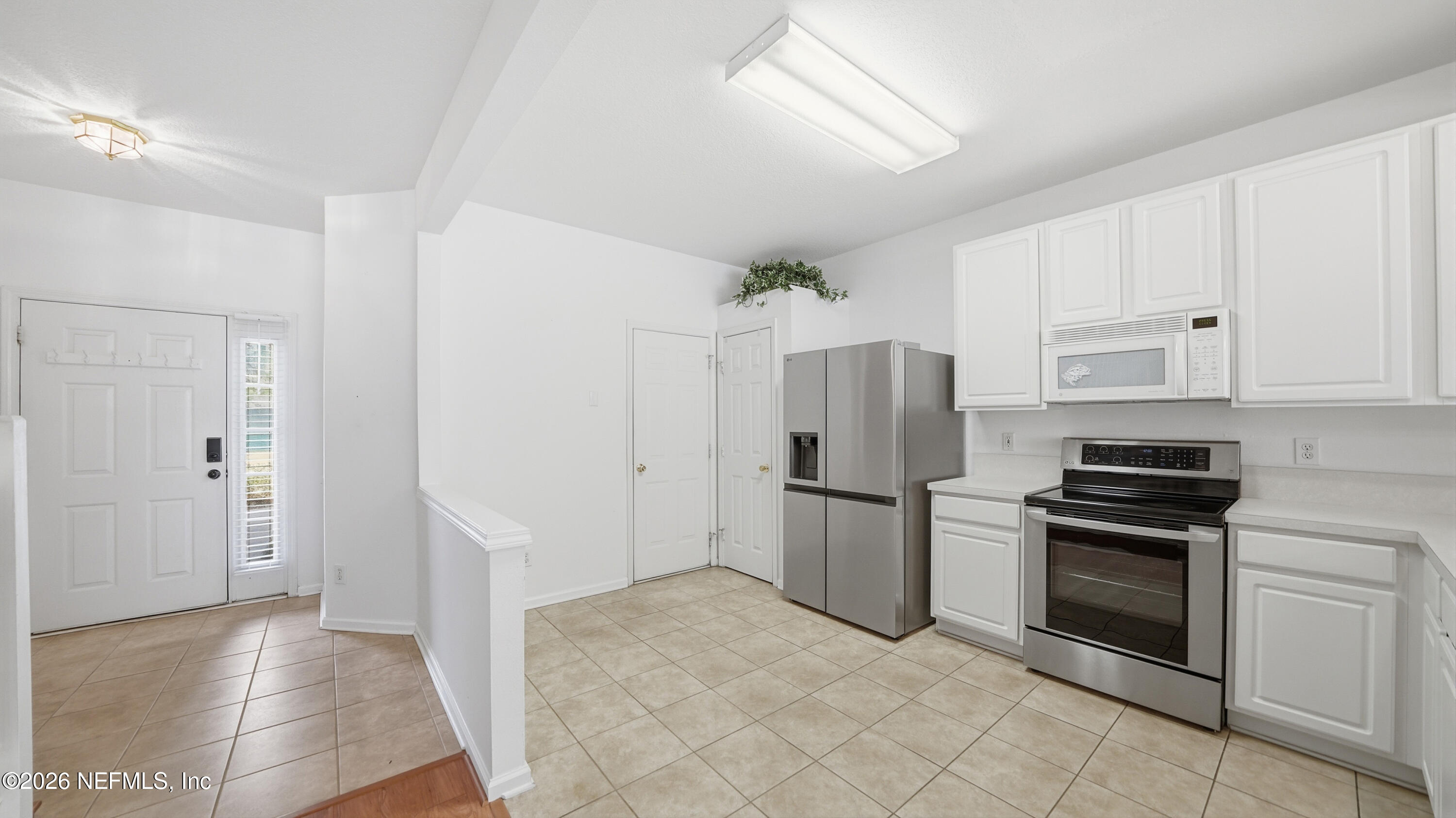 7990 Baymeadows Road East, Unit 1602 Jacksonville, FL 32256 - Photo 4 of 57 7990 Baymeadows Road E #1602-4