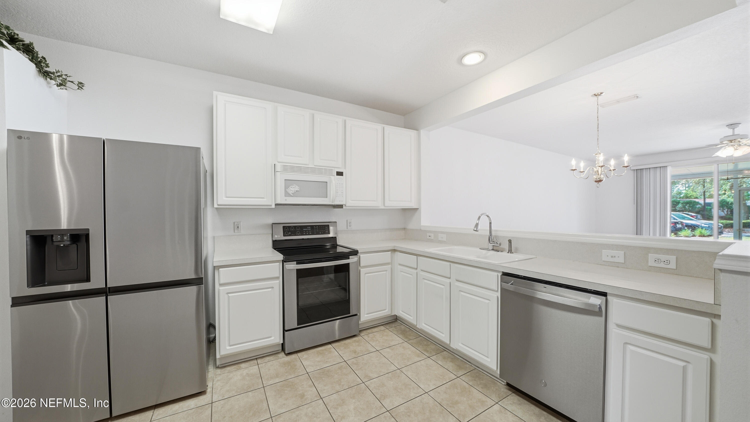 7990 Baymeadows Road East, Unit 1602 Jacksonville, FL 32256 - Photo 5 of 57 7990 Baymeadows Road E #1602-5