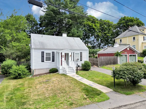 $749,900 | 12 Dean Avenue, Westwood, MA 02090