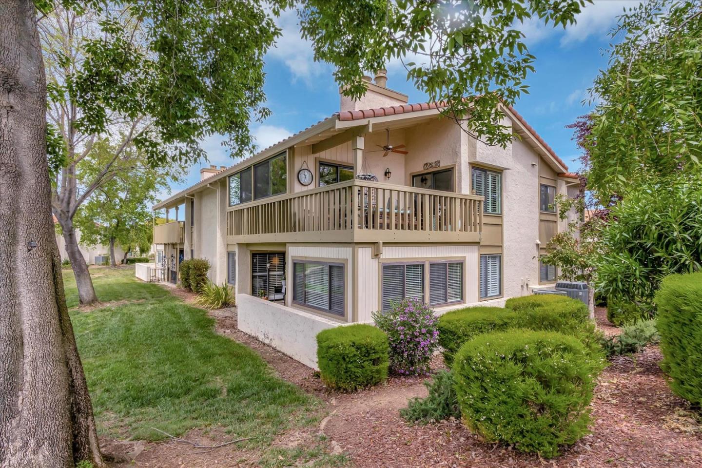 8387 Riesling Way San Jose, CA 95135 - Photo 41 of 52 a front view of a house with garden