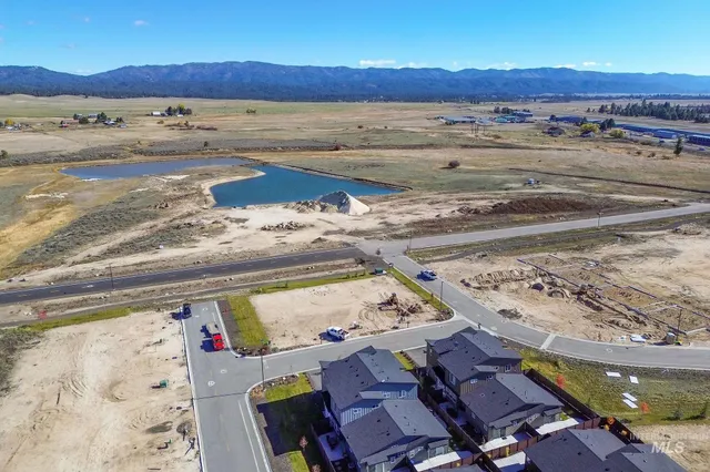 $549,000 | 10 North Crk Way, Cascade, ID 83611