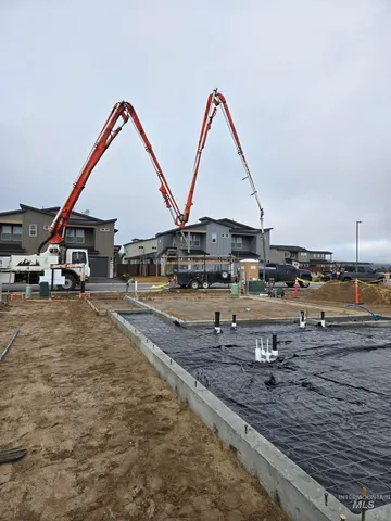 $549,000 | 10 North Crk Way, Cascade, ID 83611