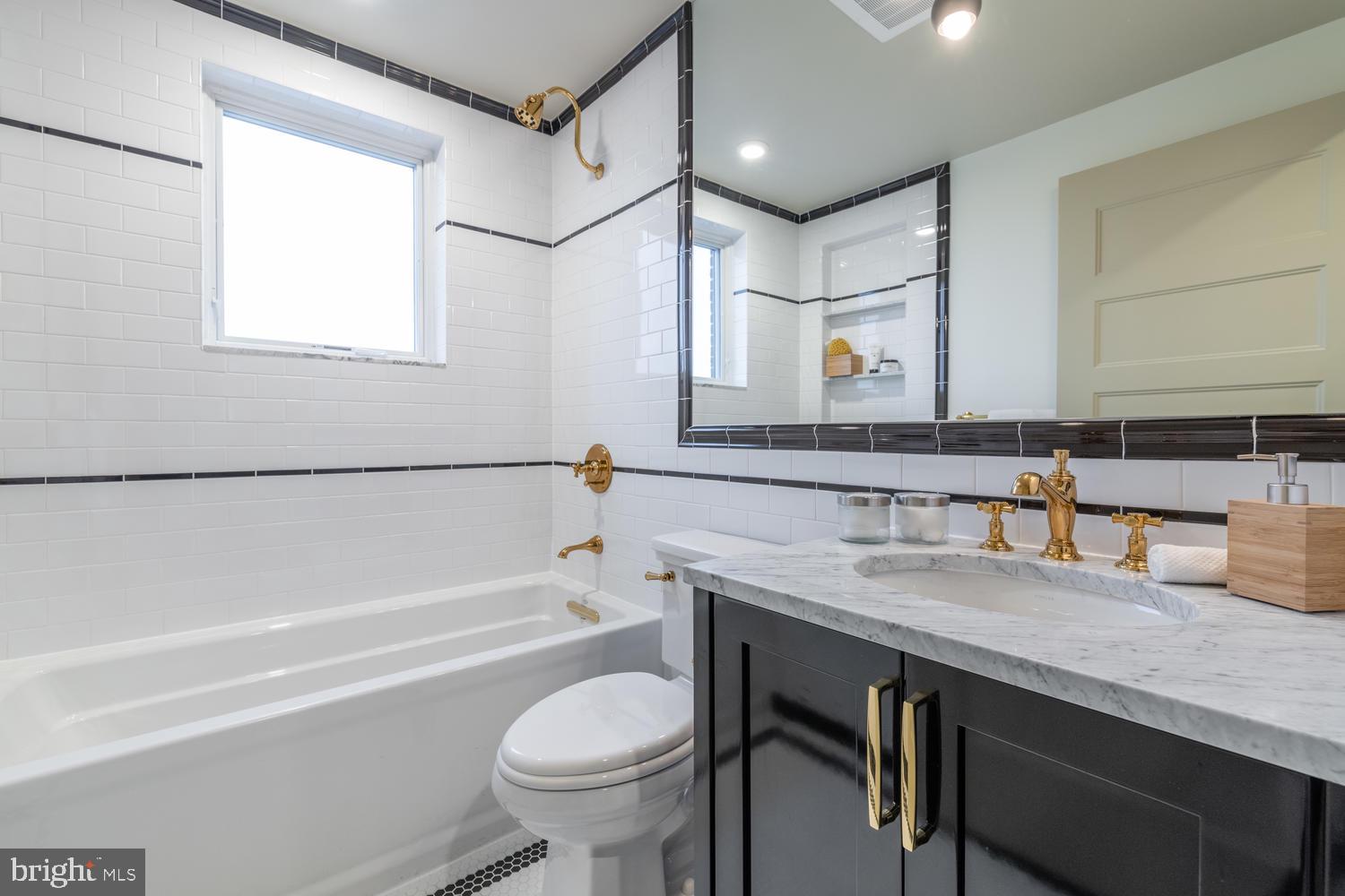 1301 H Street Northeast, Unit PH7 Washington, DC 20002 - Photo 22 of 32