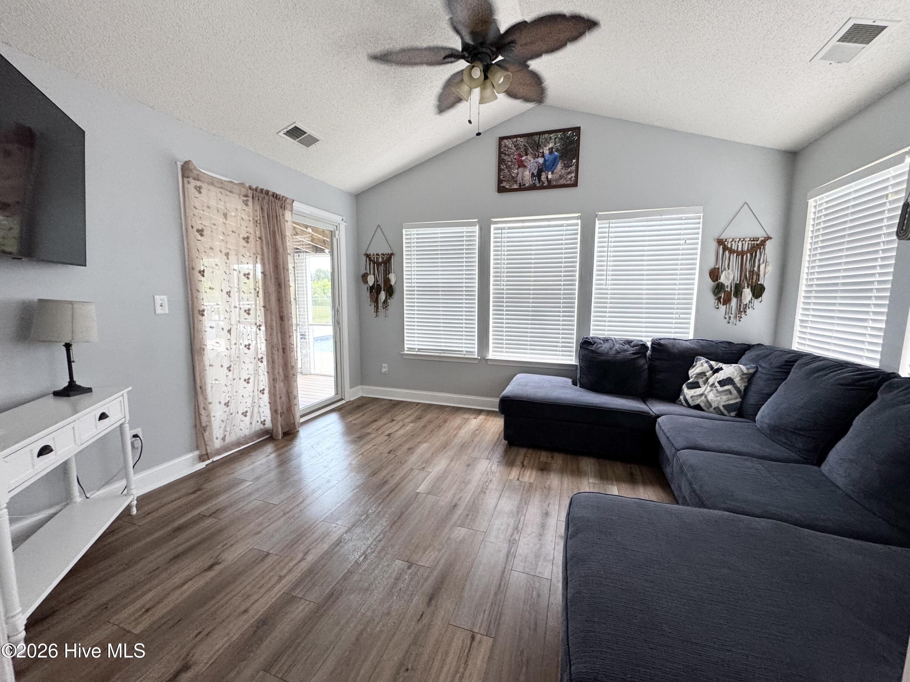 197 Green View Road Moyock, NC 27958 - Photo 4 of 12