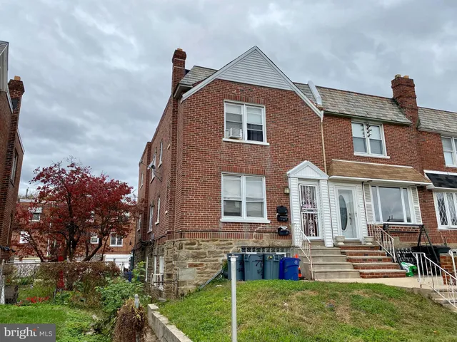 $1,000 | 7558 Mayland Street, Unit 2, Philadelphia, PA 19138