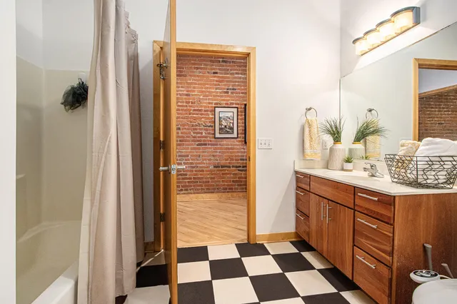 $228,000 | 222 North Kalamazoo Mall, Unit 290, Kalamazoo, MI 49007