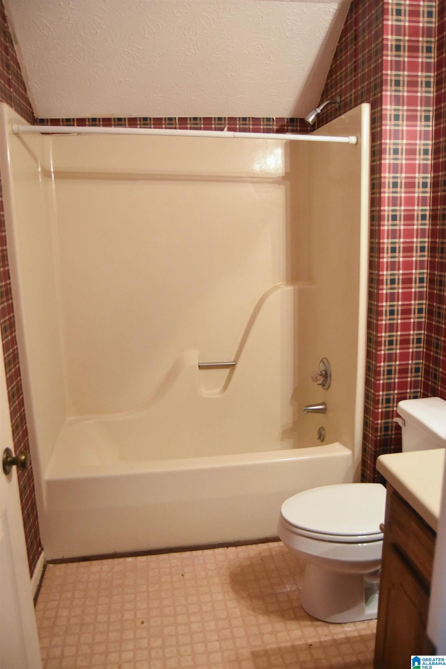 2301 Hathaway Heights Road Anniston, AL 36207 - Photo 28 of 52