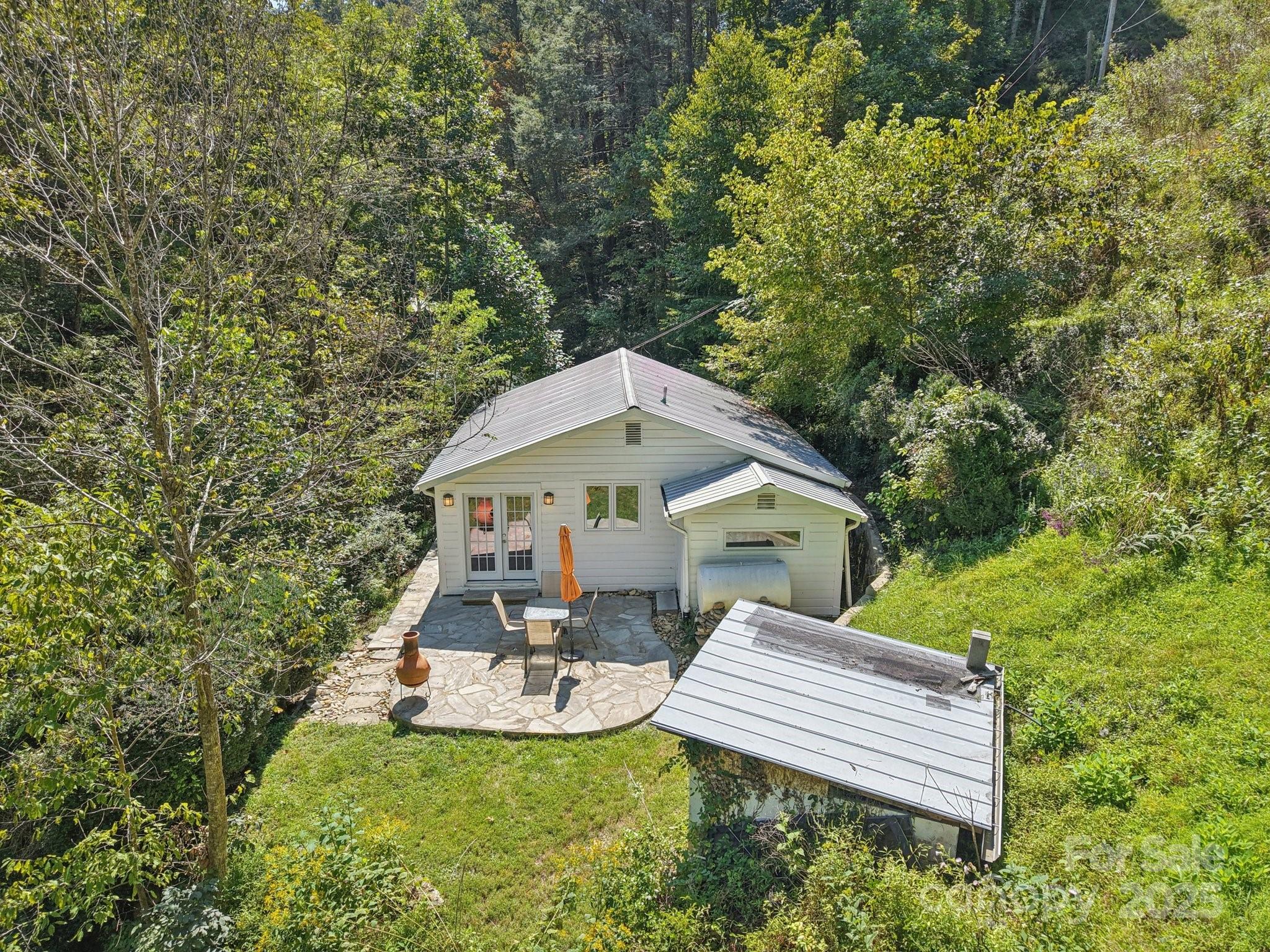 280 Panhandle Road Marshall, NC 28753 - Photo 5 of 33 Gallery Image 5