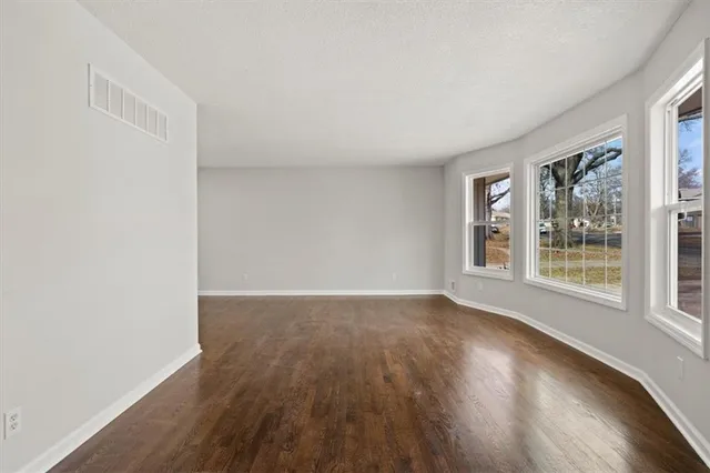 $325,000 | 8404 Willow Way, Raytown, MO 64138