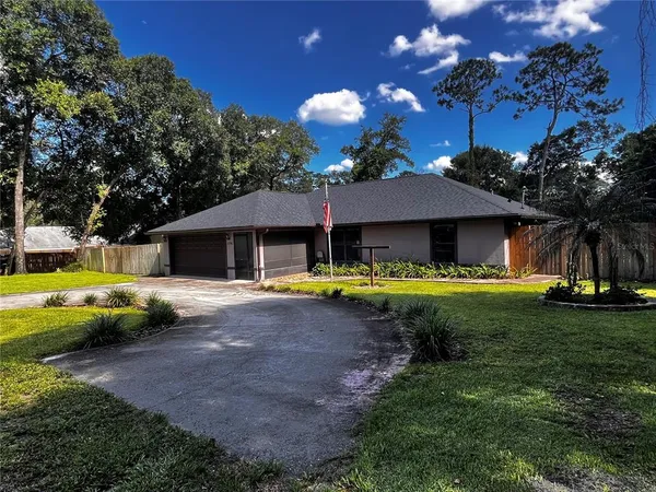 $349,900 | 1250 15th Street, Orange City, FL 32763