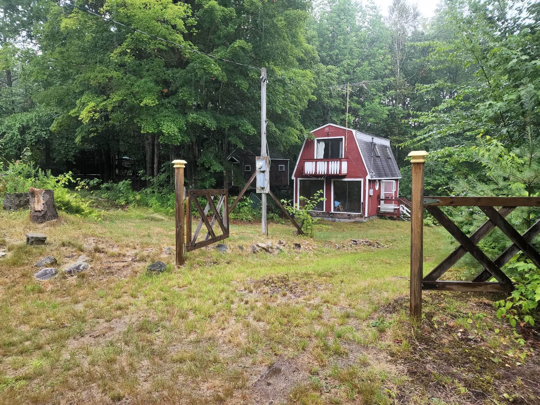 5 Country Road Gorham, NH 03581 - Photo 3 of 29