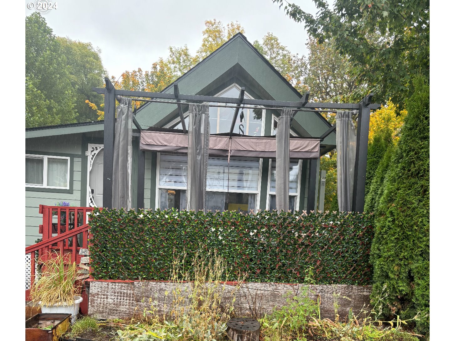 28800 Salmon River Highway Grand Ronde, OR 97347 - Photo 14 of 37 front view of a house with a yard