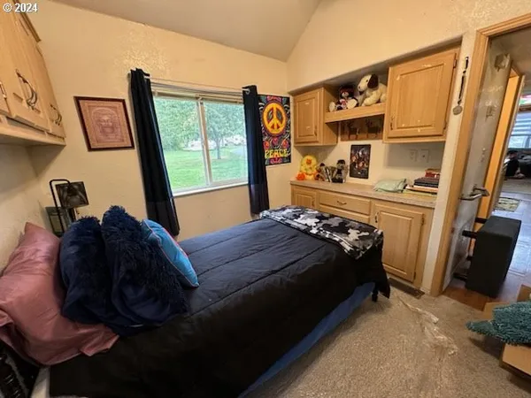 $125,000 | 28800 Salmon River Highway, Grand Ronde, OR 97347