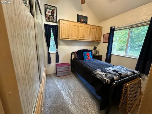 $125,000 | 28800 Salmon River Highway, Grand Ronde, OR 97347