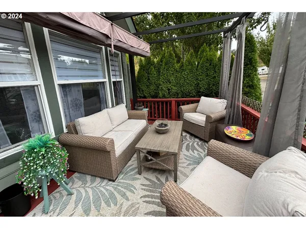 $125,000 | 28800 Salmon River Highway, Grand Ronde, OR 97347