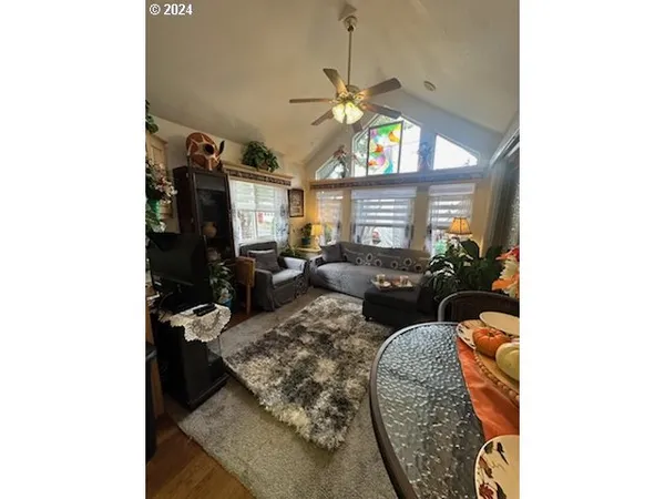 $125,000 | 28800 Salmon River Highway, Grand Ronde, OR 97347