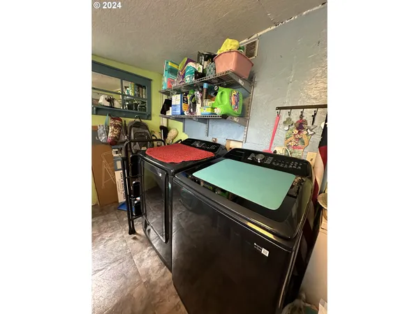 $125,000 | 28800 Salmon River Highway, Grand Ronde, OR 97347