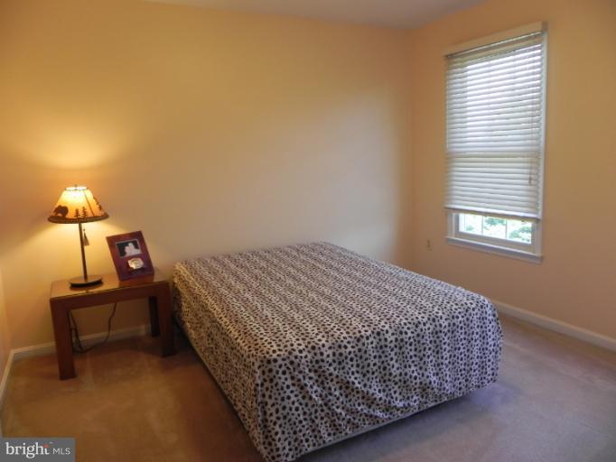 9371 River Crest Road Manassas, VA 20110 - Photo 17 of 30 Bedroom