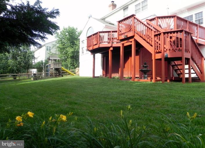 9371 River Crest Road Manassas, VA 20110 - Photo 30 of 30 Exterior (Rear)