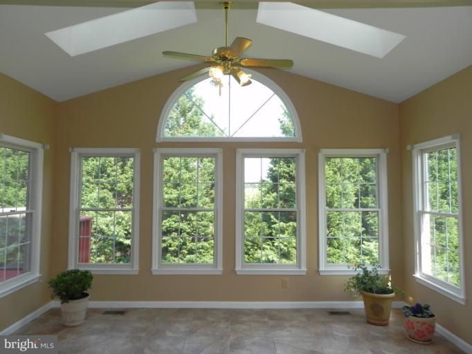 9371 River Crest Road Manassas, VA 20110 - Photo 7 of 30 Interior (General)