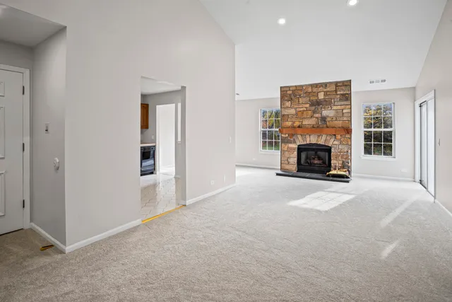 $334,990 | 109 Rob Roy Lane, Unit C, Prospect Heights, IL 60070