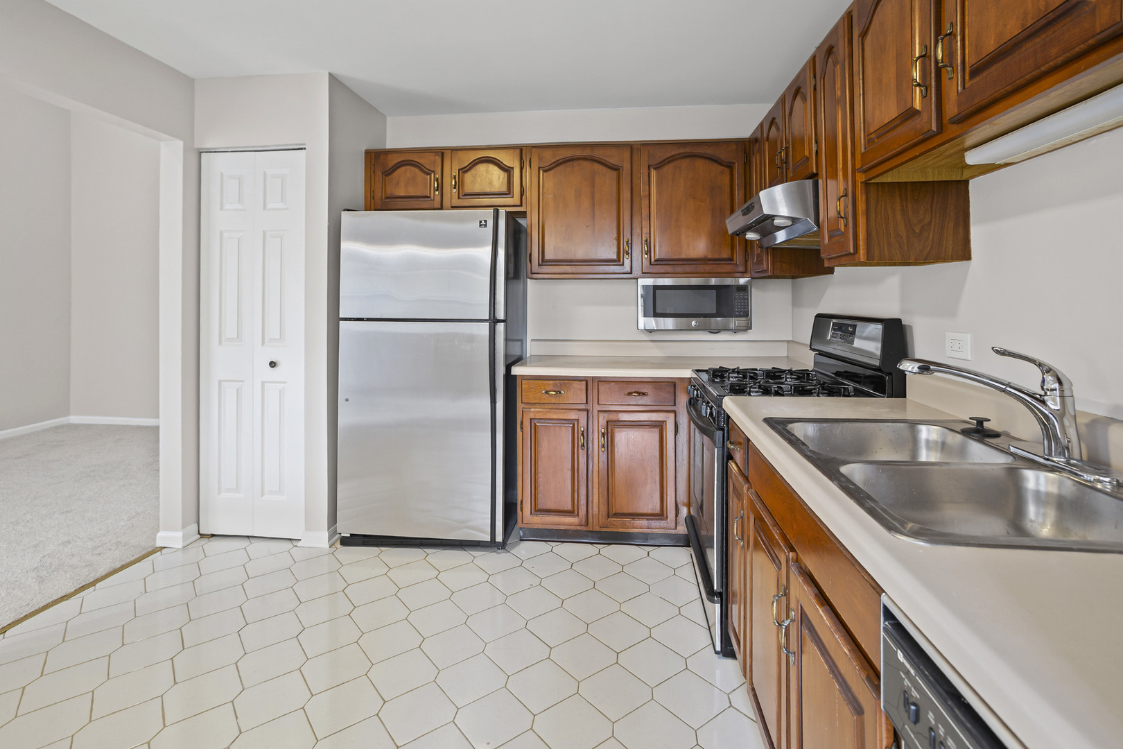 109 Rob Roy Lane, Unit C Prospect Heights, IL 60070 - Photo 10 of 23